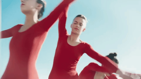 gm_5d8e8679-a7b4-4016-93ed-016dac110002.gif